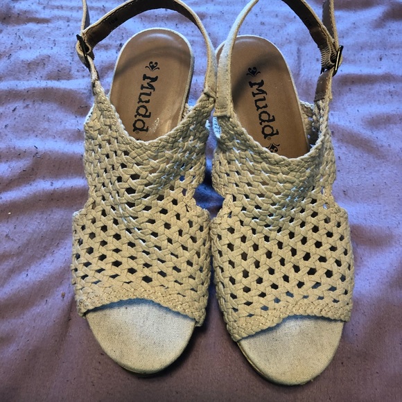 Mesh wedge heels - Picture 2 of 3